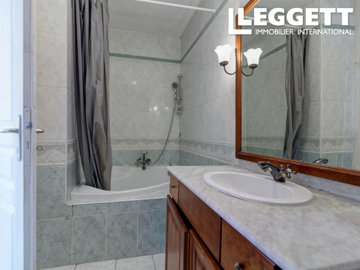 ahr0chm6ly9jzg4uagvzdglhlmltbw8vaw1hz2uvvevom