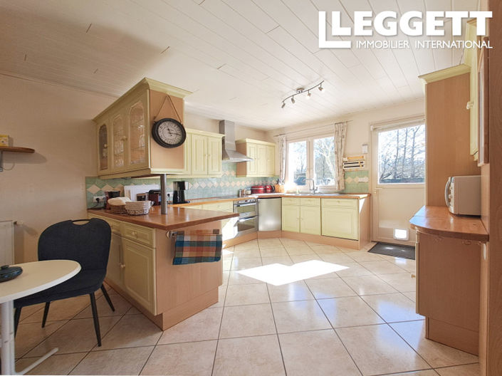 Image No.5-5 Bed House for sale