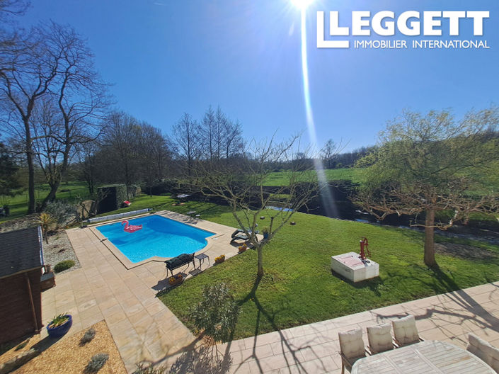 Image No.9-5 Bed House for sale