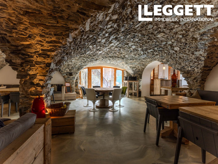 Image No.4-11 Bed House for sale