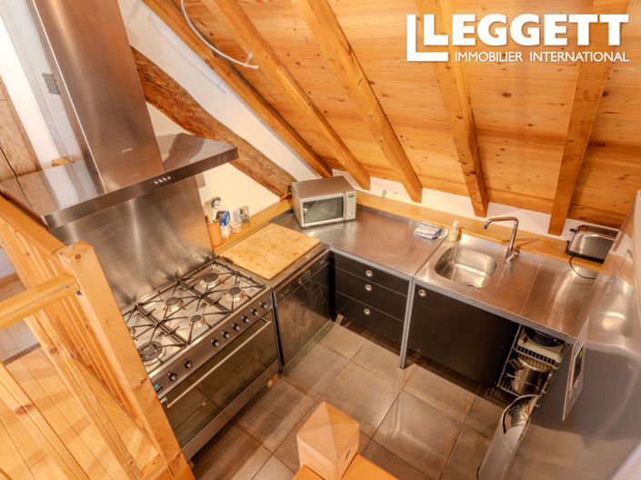 Image No.8-11 Bed House for sale