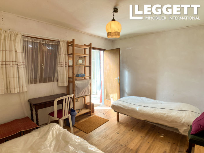 Image No.10-4 Bed House for sale