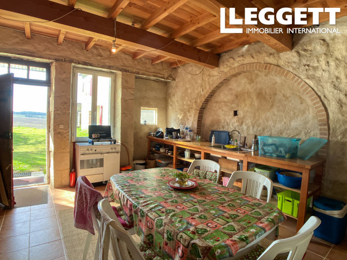 Image No.6-4 Bed House for sale