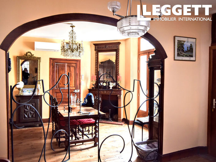 Image No.5-6 Bed House for sale