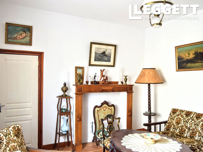 Image No.5-6 Bed House for sale