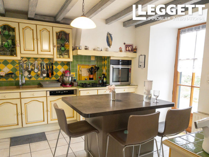 Image No.6-3 Bed House for sale