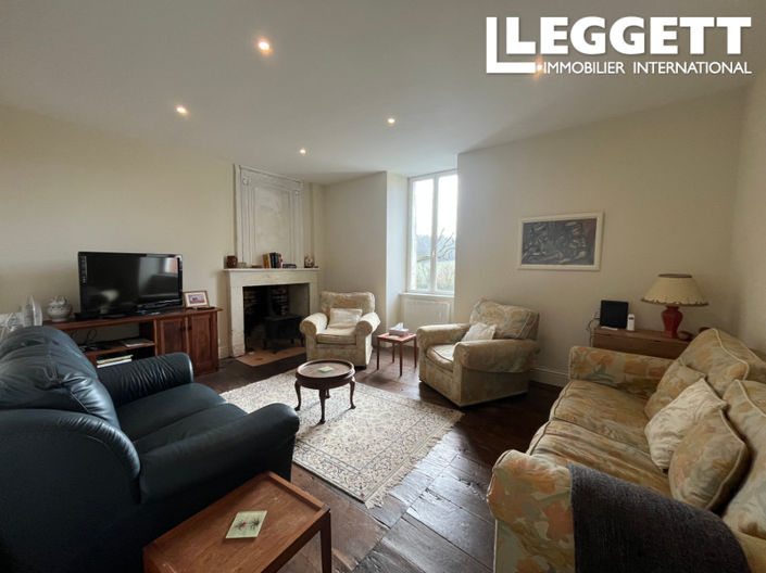 Image No.4-8 Bed House for sale