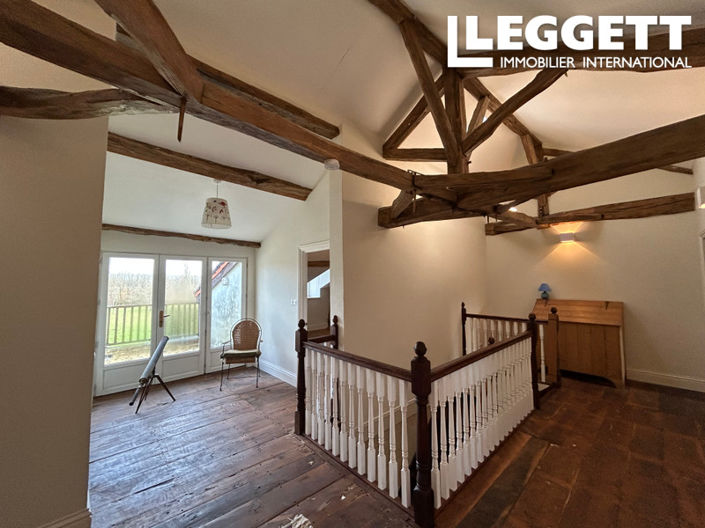 Image No.6-8 Bed House for sale