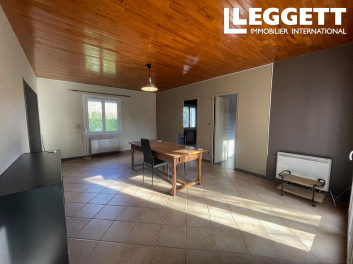 Image No.6-3 Bed House for sale