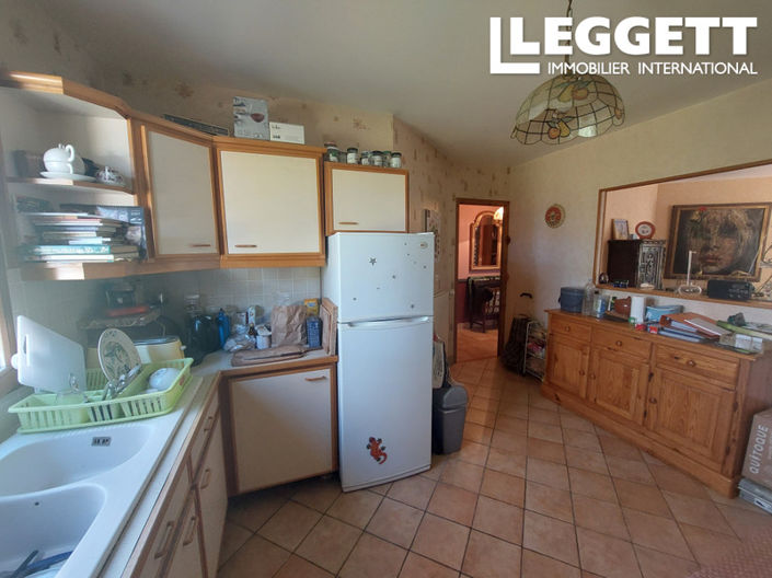 Image No.10-3 Bed House for sale