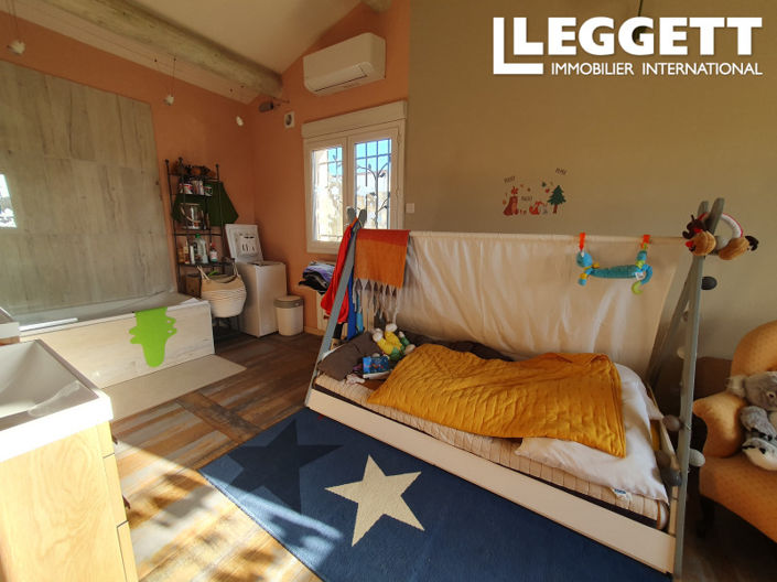 Image No.9-3 Bed House for sale