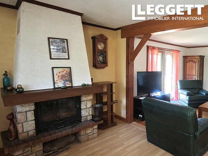 Image No.5-2 Bed House for sale