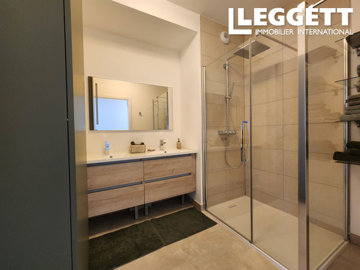 ahr0chm6ly9jzg4uagvzdglhlmltbw8vaw1hz2uvvevom