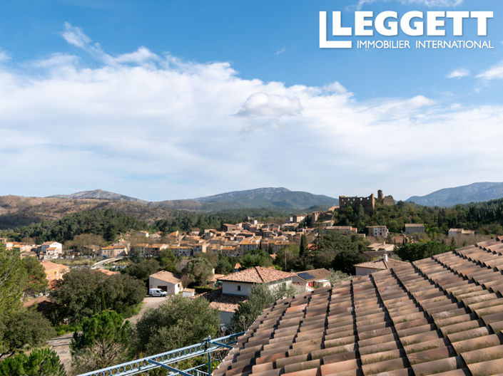 Image No.8-5 Bed House for sale