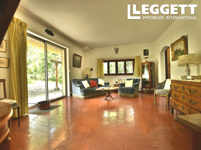 Image No.4-2 Bed House for sale