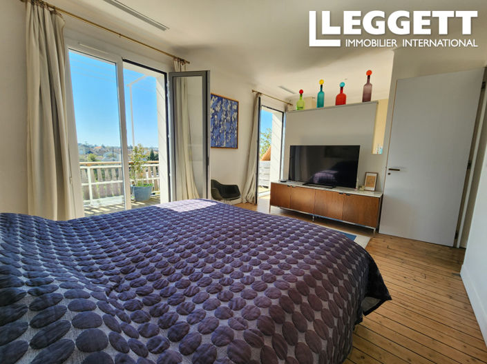 Image No.7-5 Bed House for sale