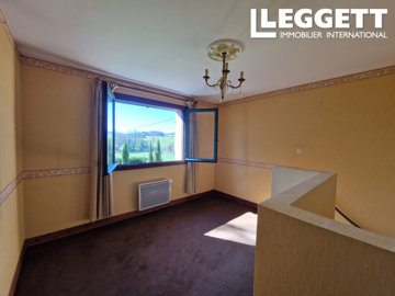 ahr0chm6ly9jzg4uagvzdglhlmltbw8vaw1hz2uvvevom