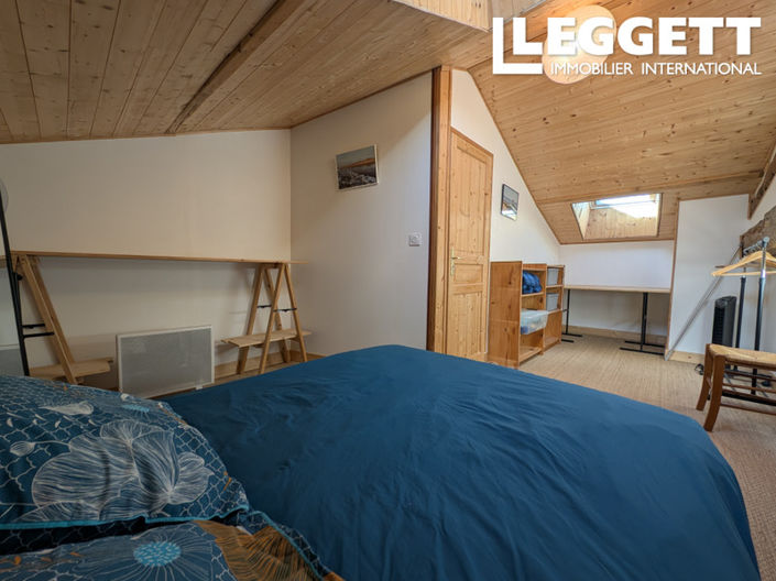 Image No.8-4 Bed House for sale