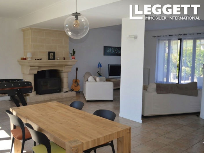 Image No.5-5 Bed House for sale