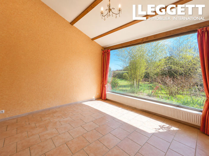 Image No.4-5 Bed House for sale