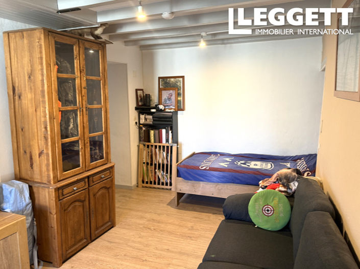 Image No.6-3 Bed House for sale