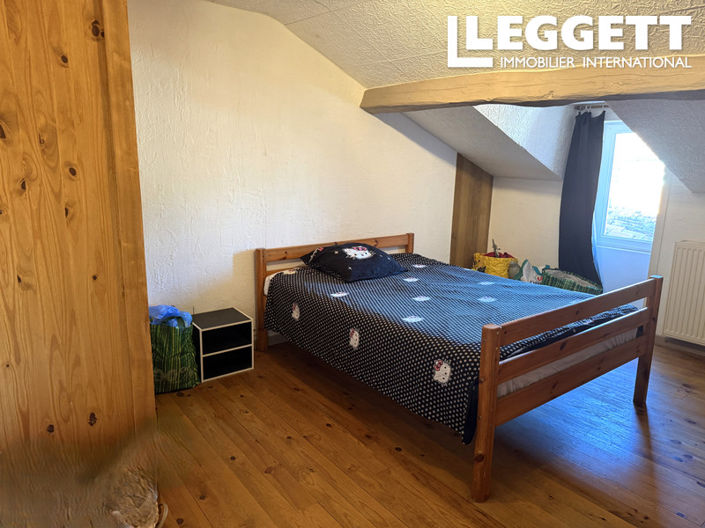 Image No.9-3 Bed House for sale