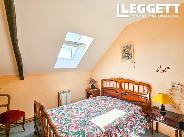 Image No.6-3 Bed House for sale