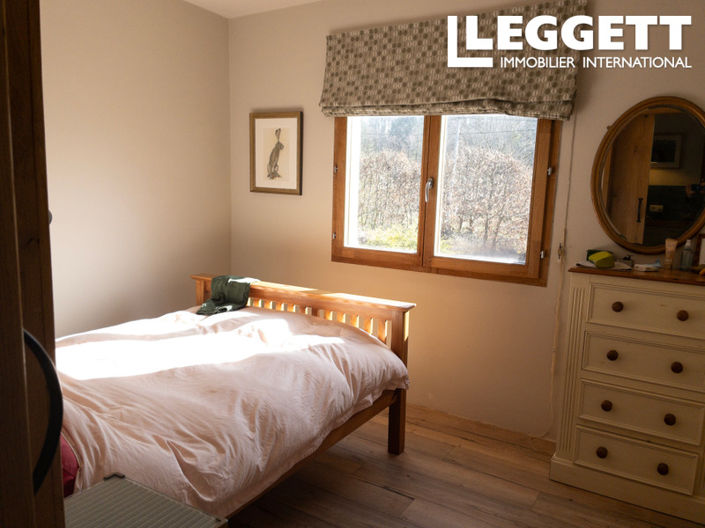 Image No.9-4 Bed House for sale