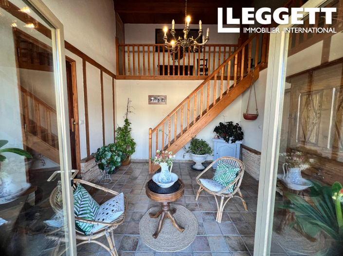 Image No.3-3 Bed House for sale