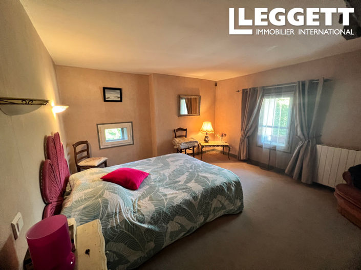 Image No.7-3 Bed House for sale