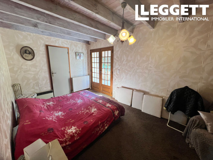 Image No.8-3 Bed House for sale