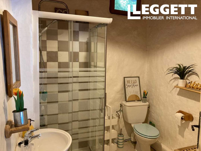 Image No.9-3 Bed House for sale