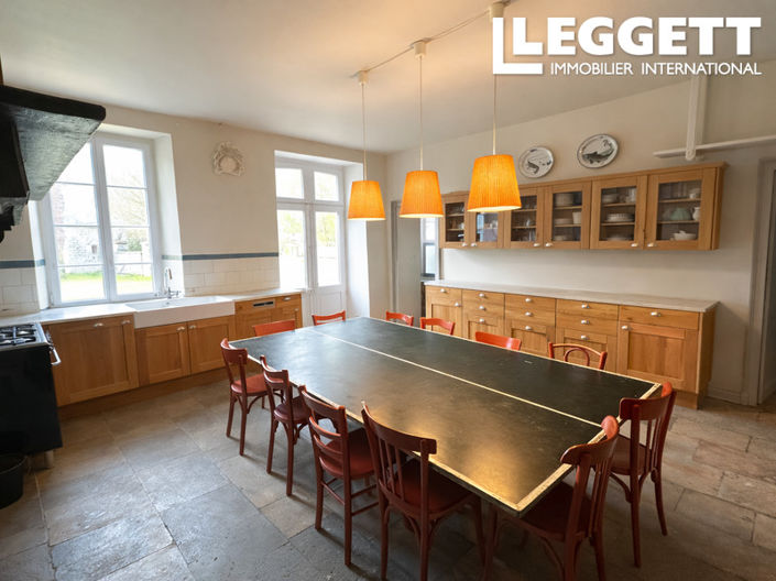 Image No.8-14 Bed House for sale