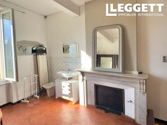 Image No.5-5 Bed House for sale