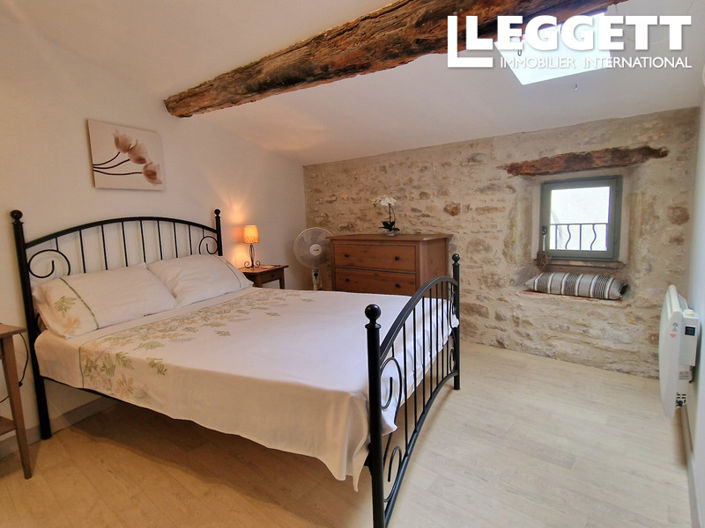 Image No.5-2 Bed House for sale