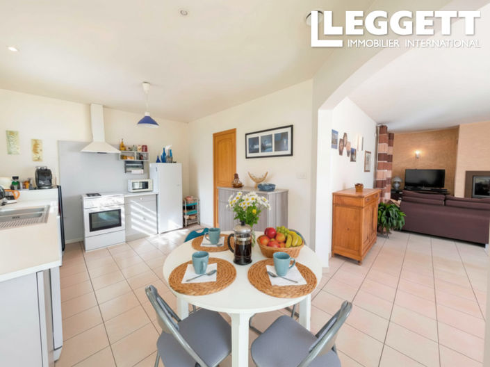 Image No.2-3 Bed House for sale