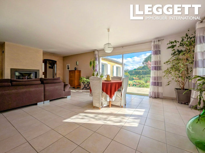 Image No.4-3 Bed House for sale