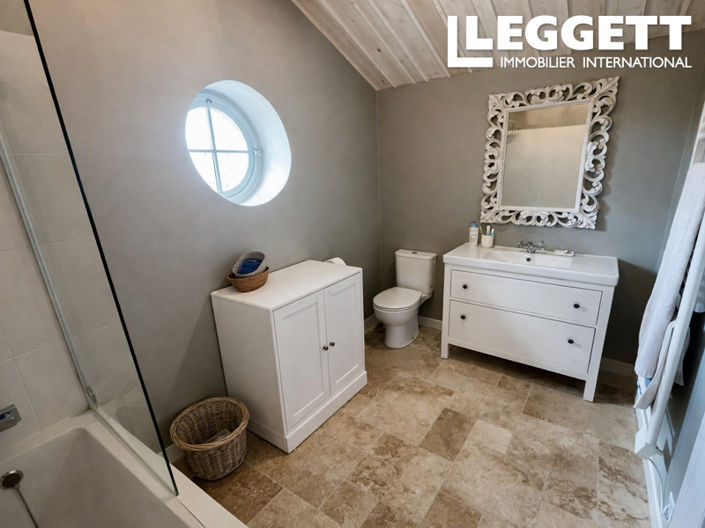 Image No.9-3 Bed House for sale