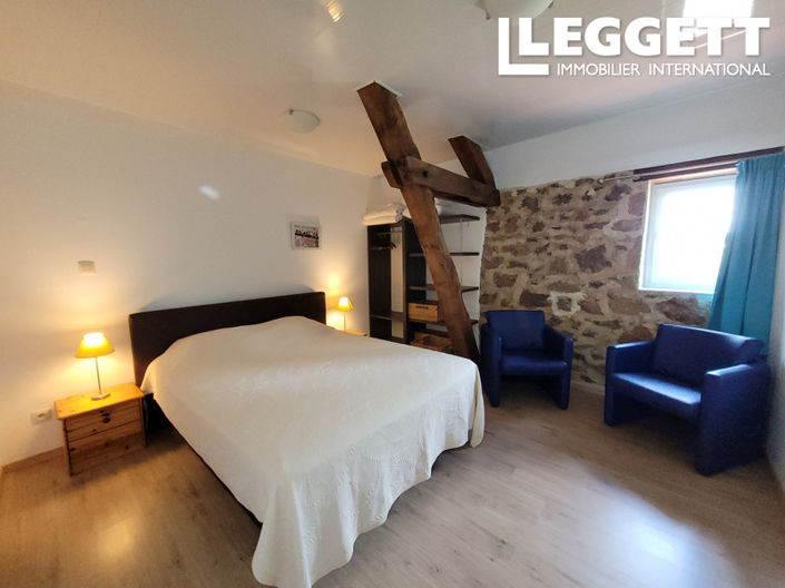 Image No.6-9 Bed House for sale