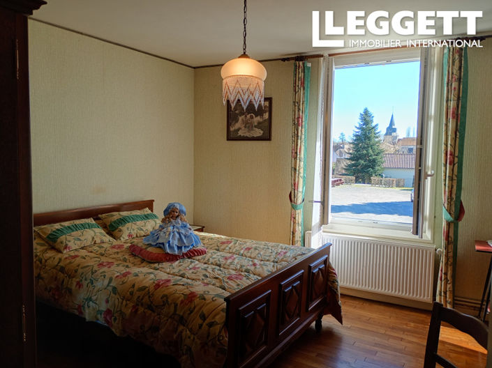 Image No.5-4 Bed House for sale