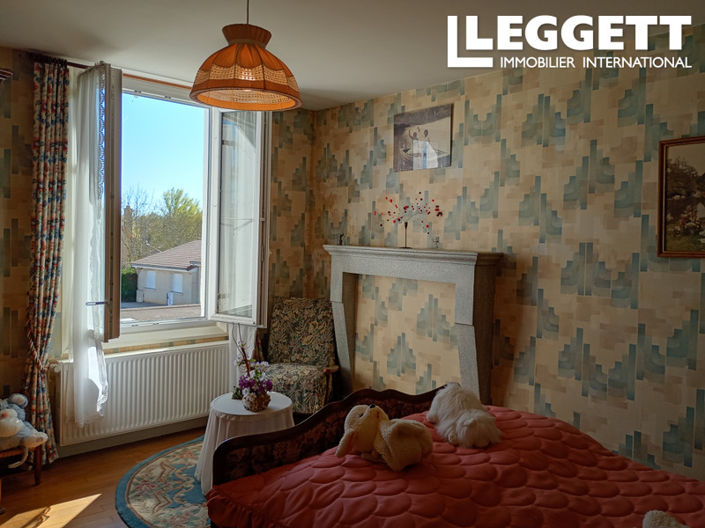 Image No.7-4 Bed House for sale