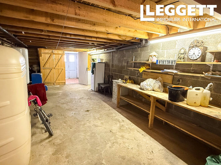 Image No.9-2 Bed House for sale