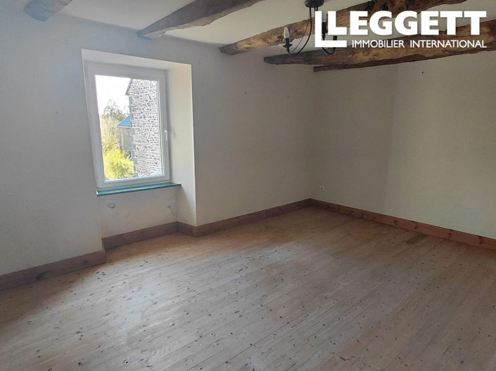 Image No.8-4 Bed House for sale