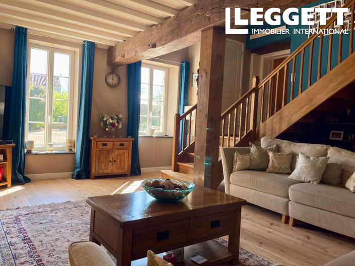 Image No.6-5 Bed House for sale