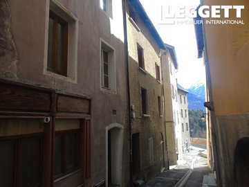 ahr0chm6ly9jzg4uagvzdglhlmltbw8vaw1hz2uvvevom