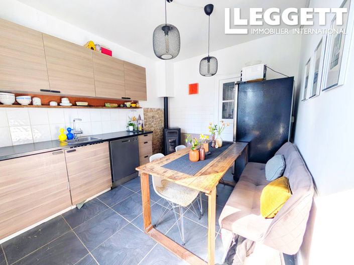 Image No.5-5 Bed House for sale