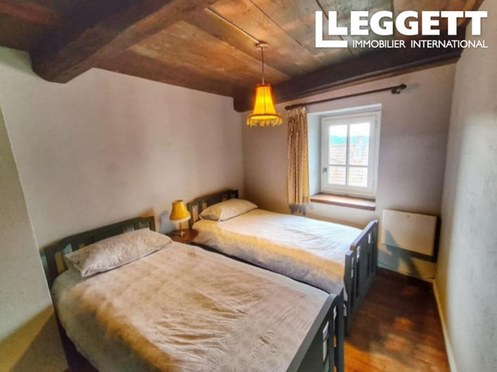 Image No.5-2 Bed House for sale