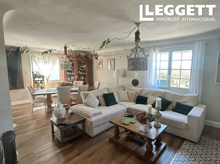 Image No.3-5 Bed House for sale