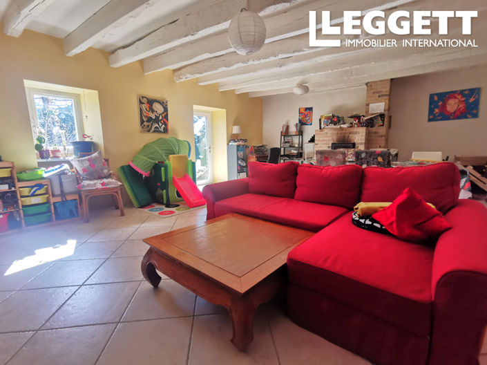 Image No.2-4 Bed House for sale