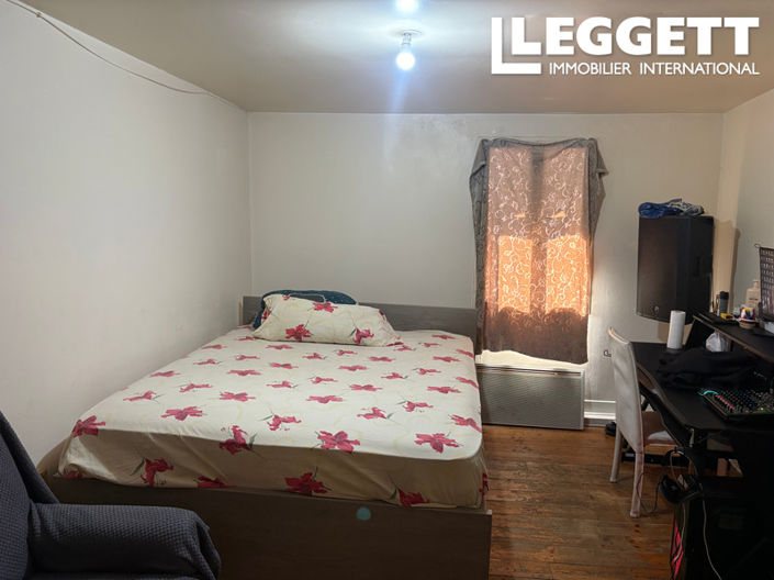 Image No.5-10 Bed House for sale